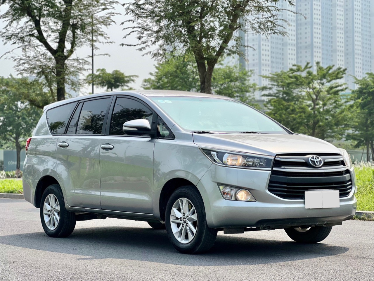 Toyota Innova 2.0 G 2016