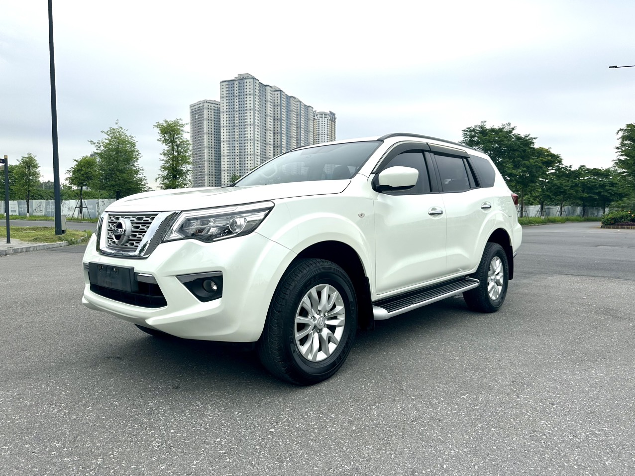 Nissan Terra 2.5L S 2WD 6MT 2019